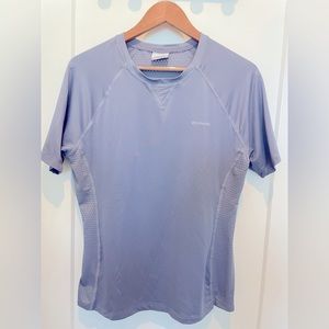 Columbia women’s size Medium active shirt